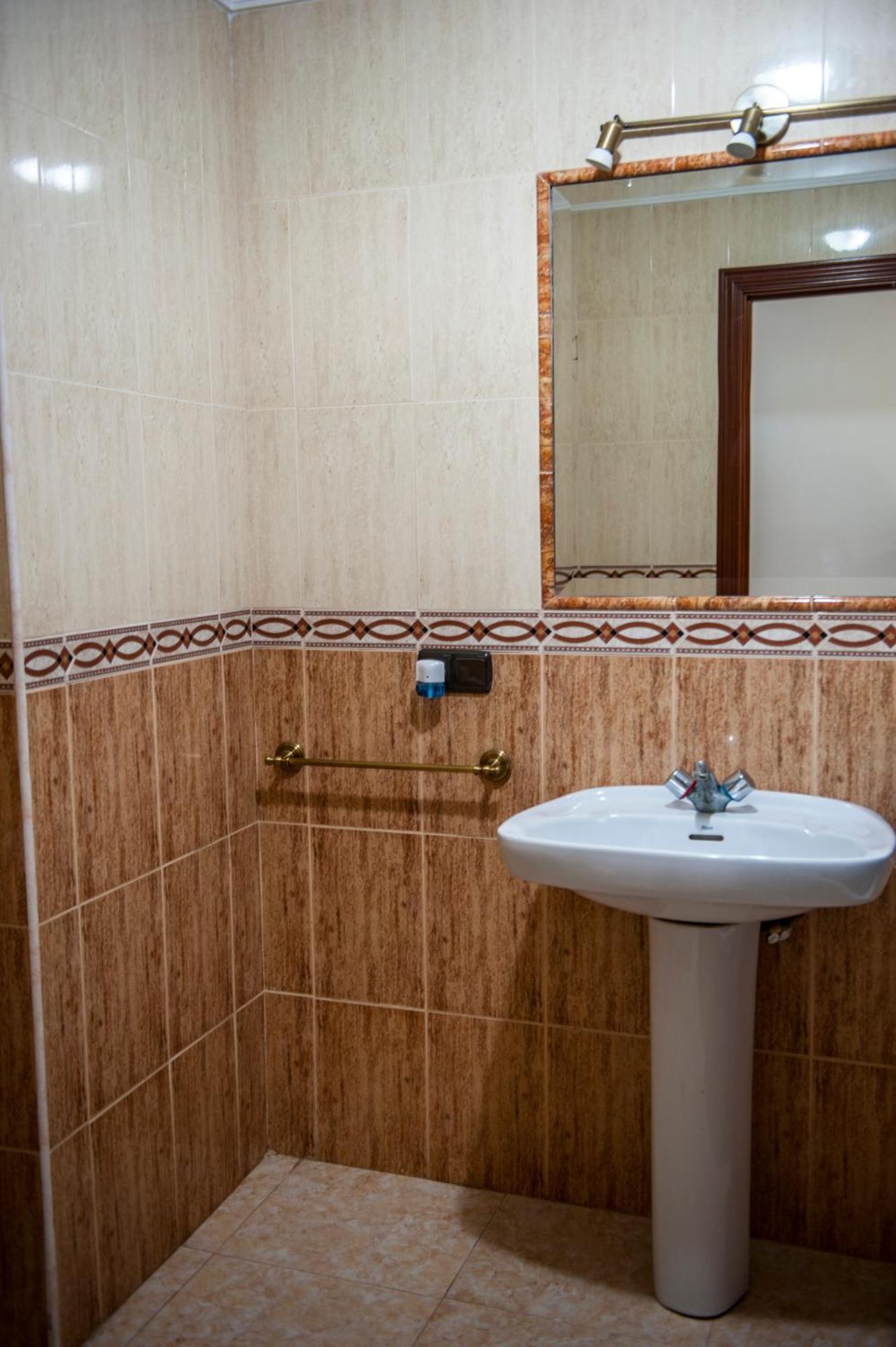Hostal Las Palomas Lucena Buitenkant foto