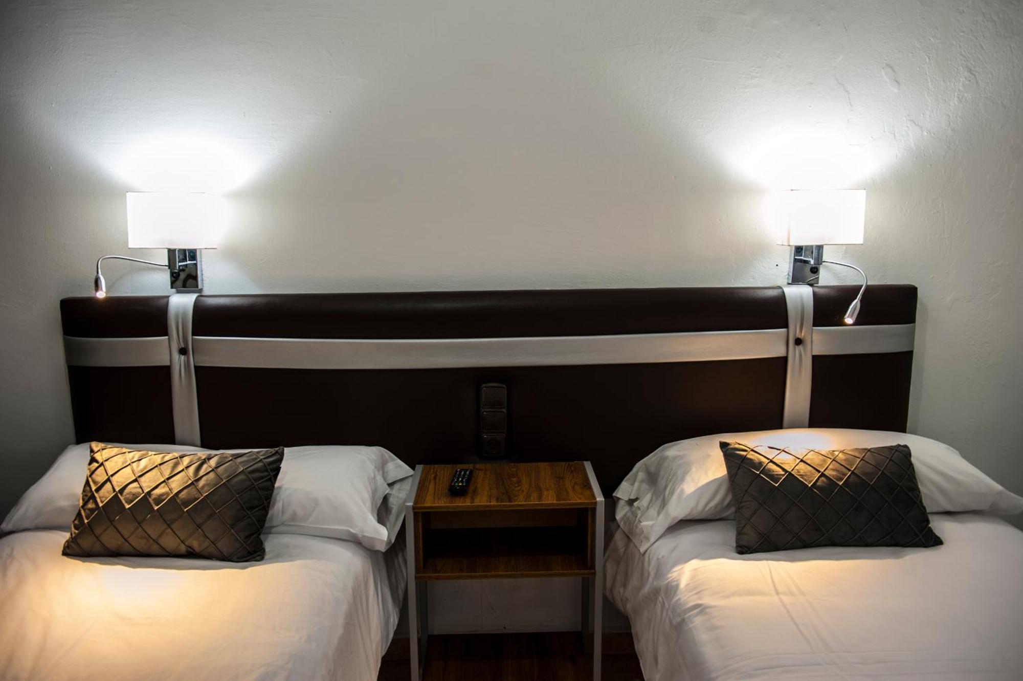 Hostal Las Palomas Lucena Buitenkant foto